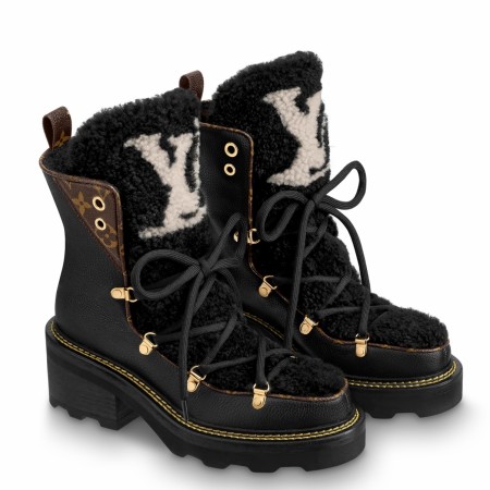 Louis Vuitton Beaubourg Ankle Boots in Black Leather with Shearling 
