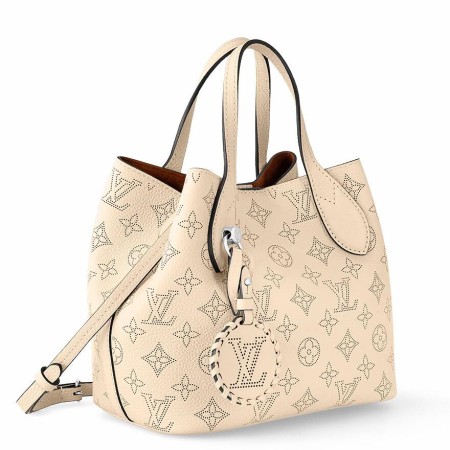 Louis Vuitton Blossom PM Bag In Creme Mahina Leather M21909