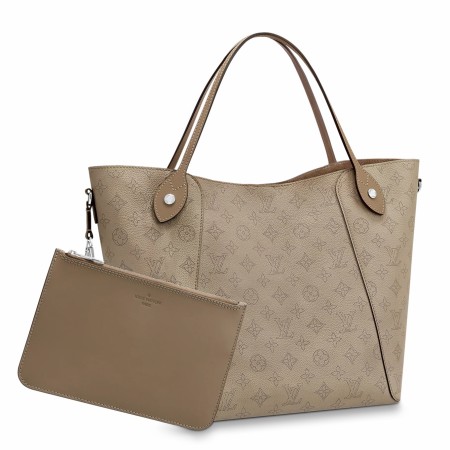 Louis Vuitton Hina MM Bag In Mahina Leather M53140