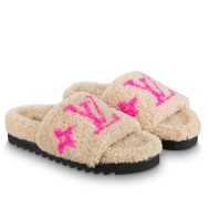 Louis Vuitton Paseo Flat Comfort Mules In Beige Shearling