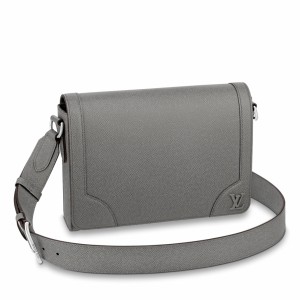 Louis Vuitton New Flap Messenger Bag In Taiga Leather M30808