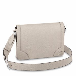 Louis Vuitton New Flap Messenger Bag In Taiga Leather M30813