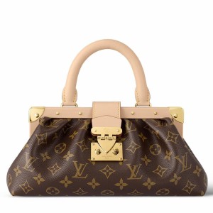 Louis Vuitton Monogram Clutch In Monogram Canvas M46544