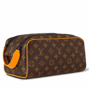 Louis Vuitton Dopp Kit Toilet Pouch in Monogram Canvas M46696