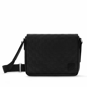 Louis Vuitton District PM Bag in Damier Infini Leather N42711