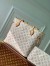 Louis Vuitton Neverfull MM Bag In Beige Monogram Canvas M20921
