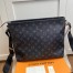 Louis Vuitton Besace Zippee Bag In Monogram Eclipse Canvas M45214